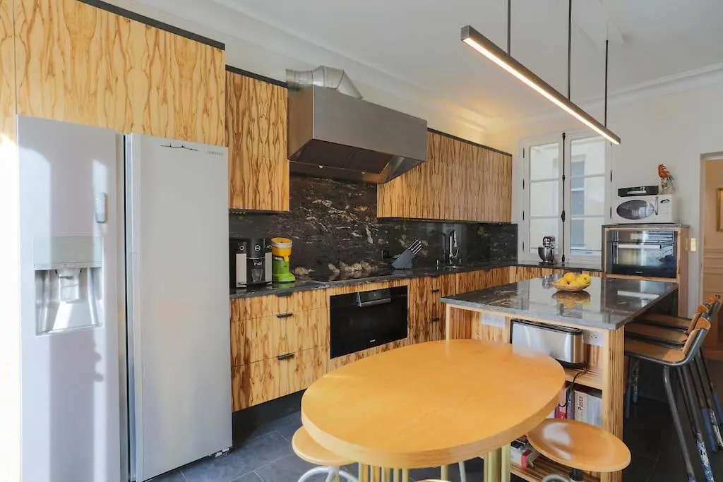 Apartment Chic Flat 2 Rooms Georges V Paris