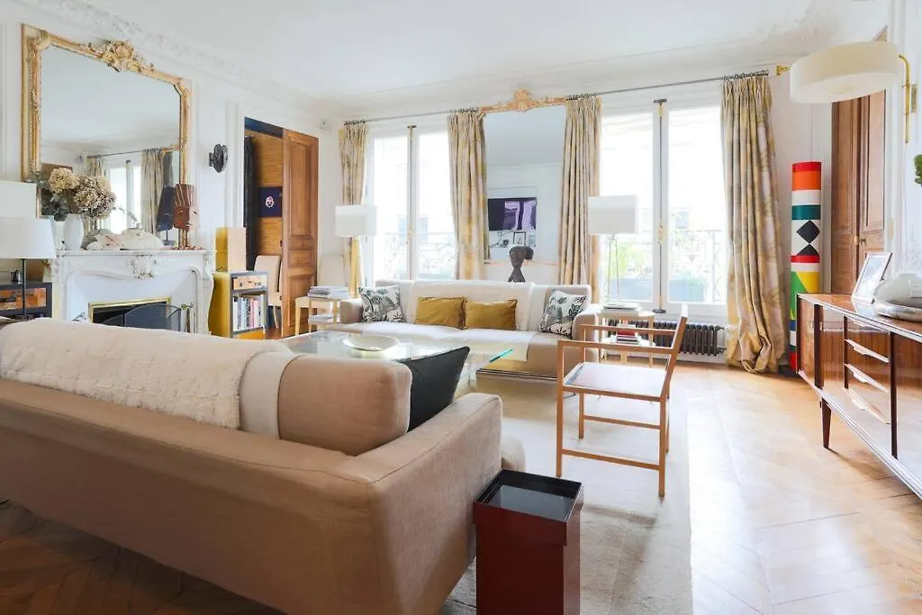 Chic Flat 2 Rooms Georges V パリ